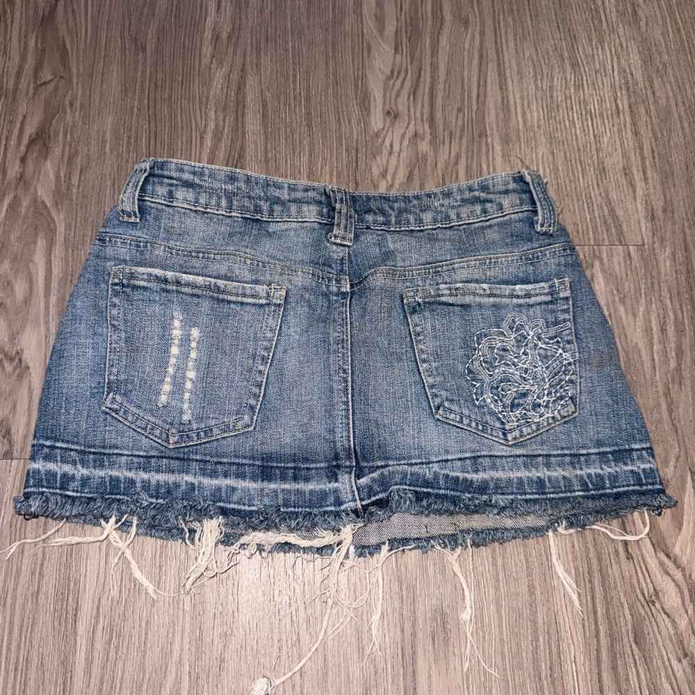 Ci Sono Blue Distressed Denim Mini Skirt - Picture 4 of 5